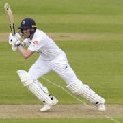 Hampshire's Nick Gubbins has signed a new contract ahead of the 2024 season.