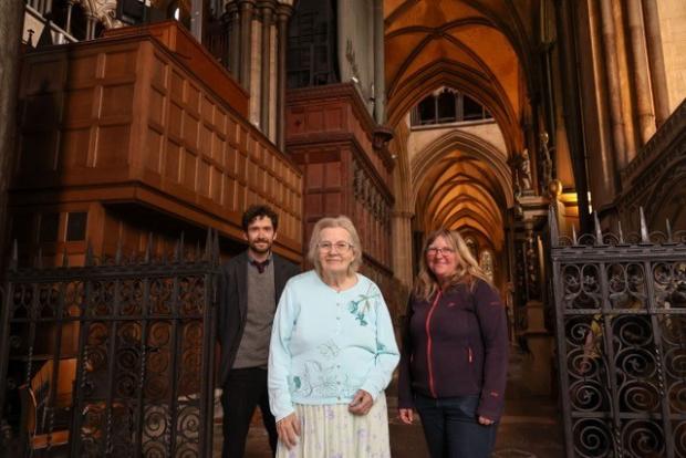 Hampshire Chronicle: Margeret Hart in Salisbury Cathedral