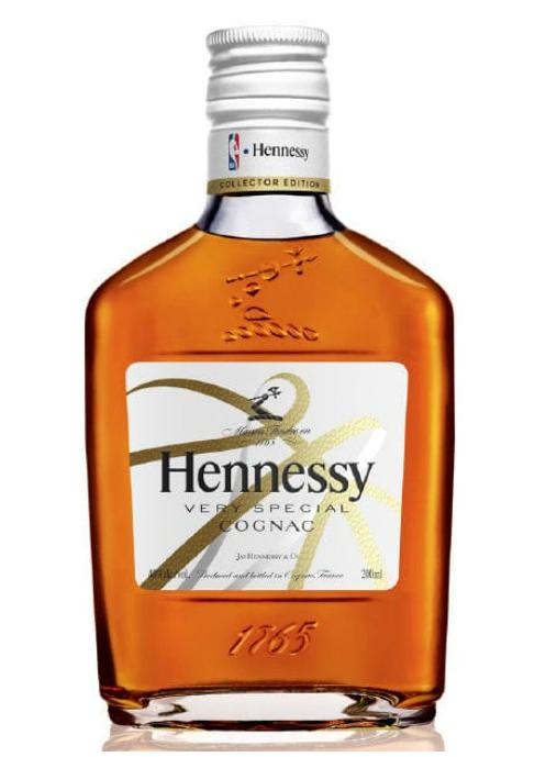 Hampshire Chronicle: Hennessy's V.S. Spirit of the NBA Collector's Edition 2021 20CL. Credit: The Bottle Club
