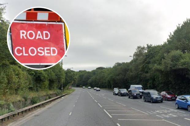 The A33 was closed by police between Witmarsh Lane and Lillymill Chine in Chineham