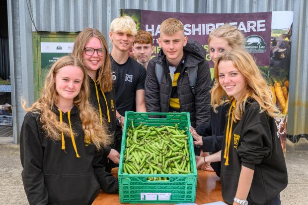 Hampshire Chronicle: Pupils from John Hanson School at Farm my Food 202, photo: The Electric Eye Photography