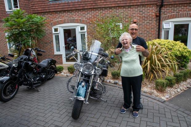 Hampshire Chronicle: Woodley Grange residents enjoy the motorbikes
