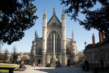 Customers demand refund after Beatles gig in Winchester Cathedral
