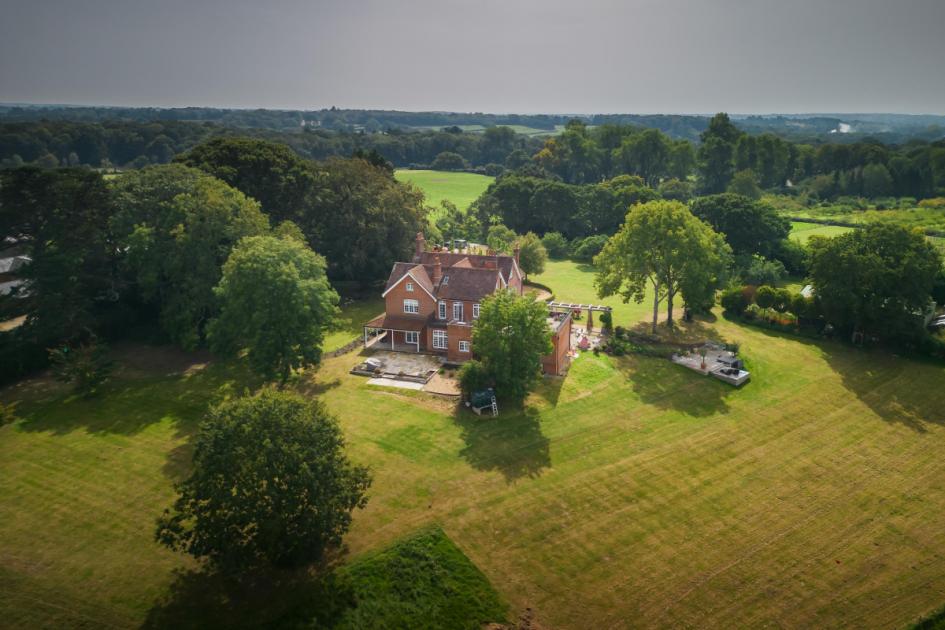 Hampshire country home in 4 acres for sale for £2.85 million 