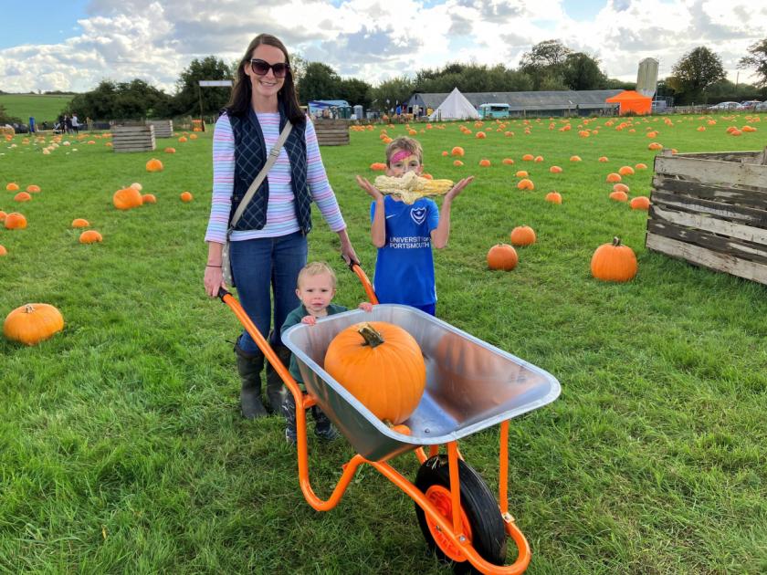 New pumpkin patch opens in Hampshire countryside with crafts, activities and more 