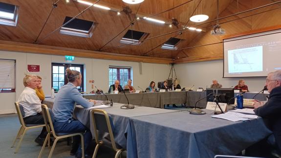 Hampshire Chronicle: Jon Wright speaking at the meeting Hampshire Chronicle: Jon Wright speaking at the meeting