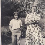 Barbara Carpenter Turner and her daughter Clarissa, in the 1950s