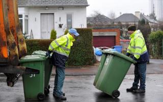 Waste and recycling union makes deal with city bin workers to avoid strike