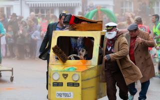 From Del Boy and Rodney to paramedics - 19 best photos from Romsey's Bed Race